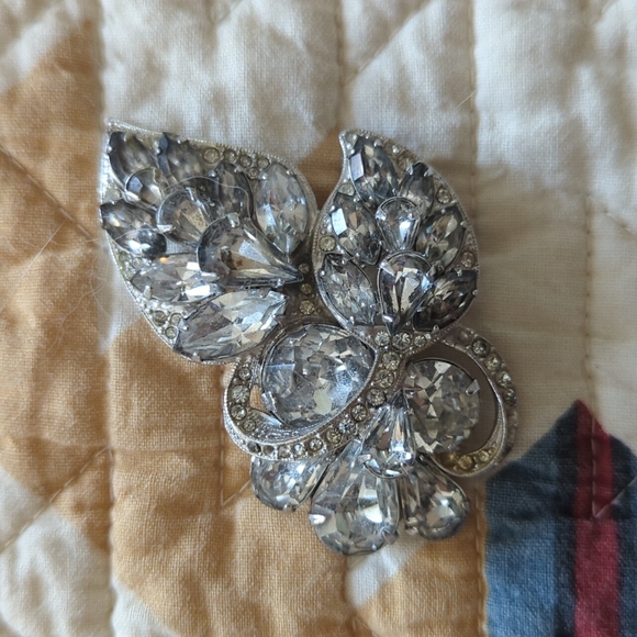Vintage Eisenberg crystal brooch - Picture 1 of 5